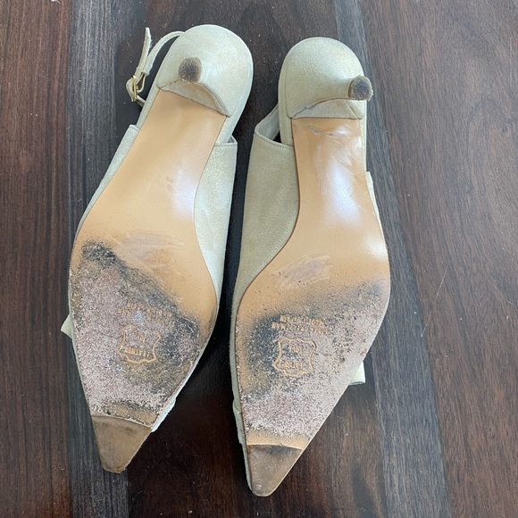 Stuart Weitzman tan and gold sling back pumps - Picture 6 of 10